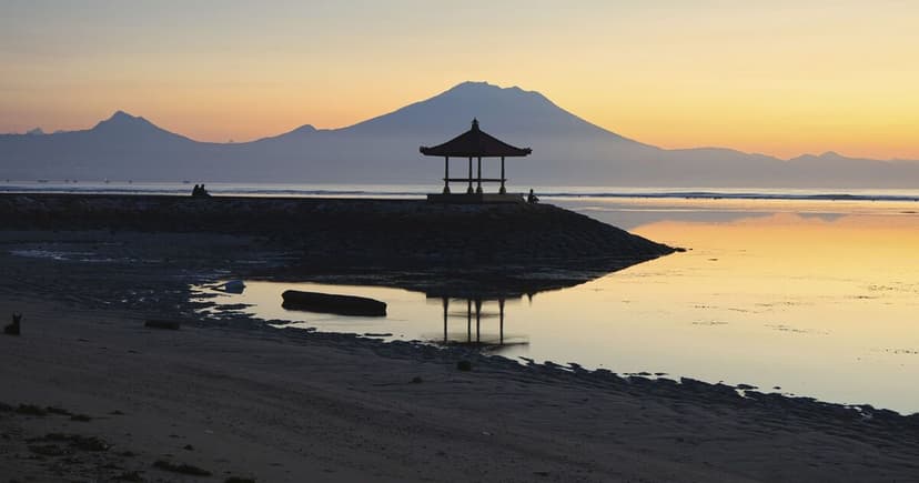 Deadly Methanol Lurks in Tourist Drinks!