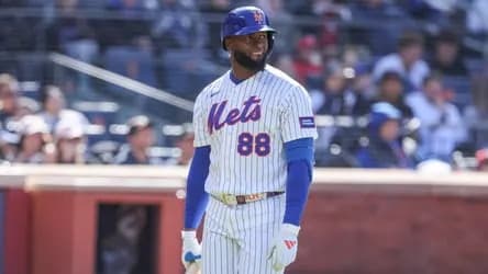 Mets Keep Luis Robert Jr., Move Six Players