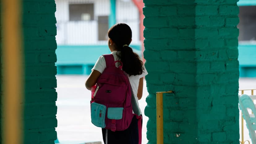 Schools Go Screen-Free: Mexico's New Tech Rule