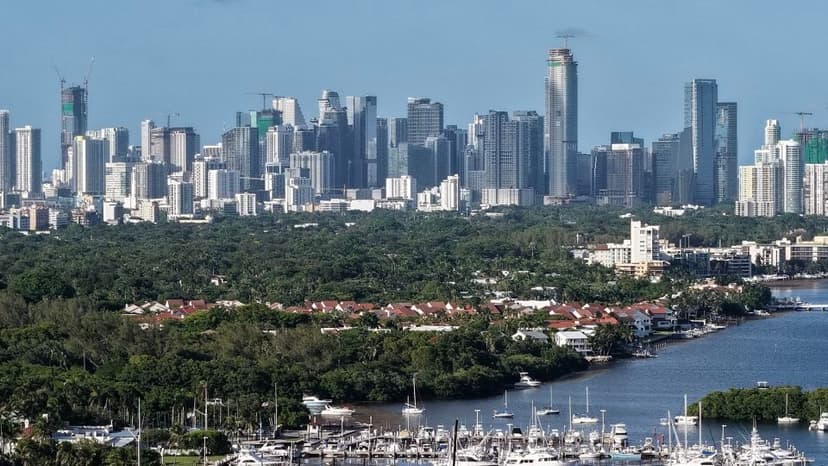 Miami Heat Wave Shatters Records: 100 Degrees Hit!