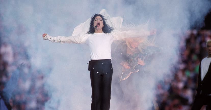 MJ's Glove: Secret Skin Condition Cover-Up?