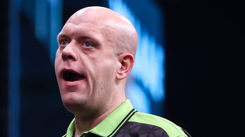 Van Gerwen Ousted in Masters Shocker!