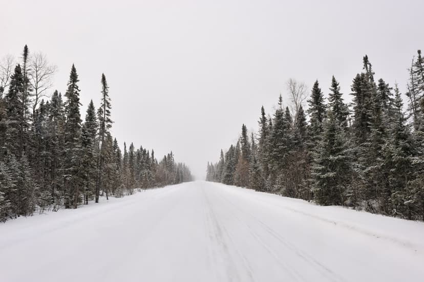 Midwest Snowstorm Threatens Hazardous Commutes Across Three States