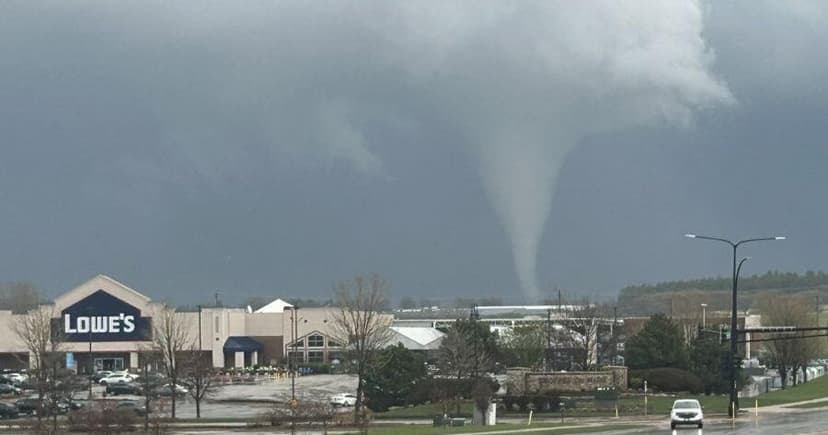 Tornado Outbreak Tears Through Midwest: 100+ Homes Damaged