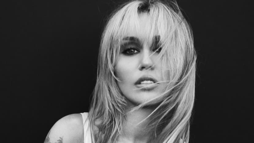 Miley Cyrus Returns to Hollywood Bowl Stage with New Album