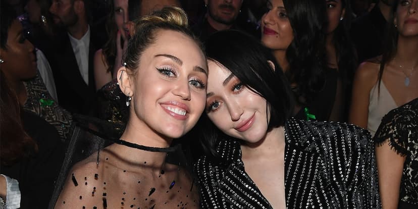 Miley Stunned By Surprise Diamond Ring!