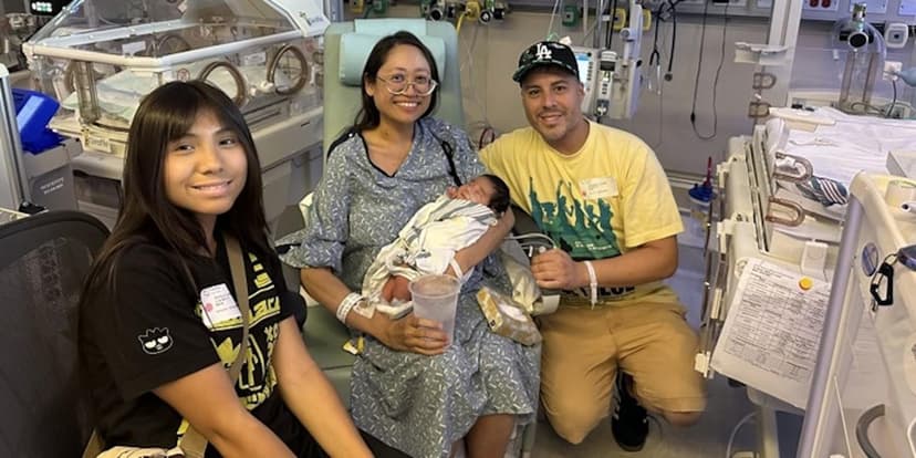 Mom Gives Birth During Surgery to Remove 22lb Tumor