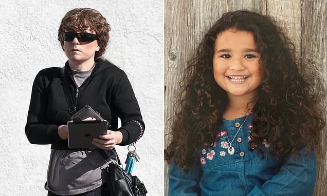 Mother Accused of Leaving Daughter With Zoo Strangers