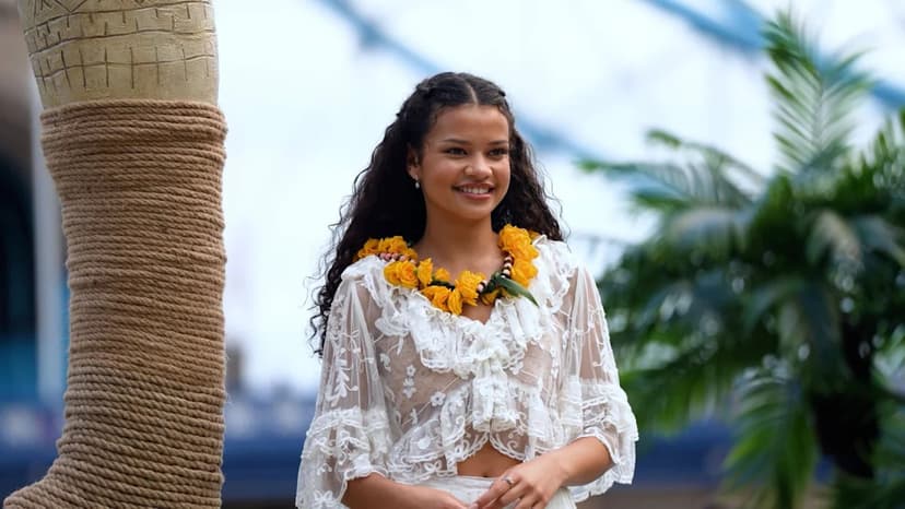 Moana Stars Shine in Vibrant Premiere Fashion