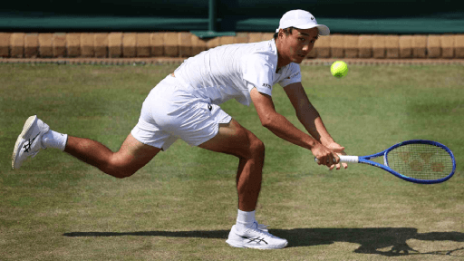 Mochizuki Stuns Wimbledon: World No. 151 Reaches Fourth Round!