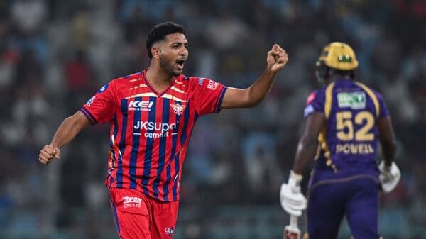 LSG's Mohsin Khan enters Purple Cap race with stunning 5/23