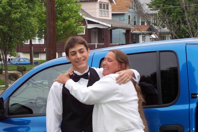 Organ Donor Mom Steps In For Recipient's Lifesaving Drugs