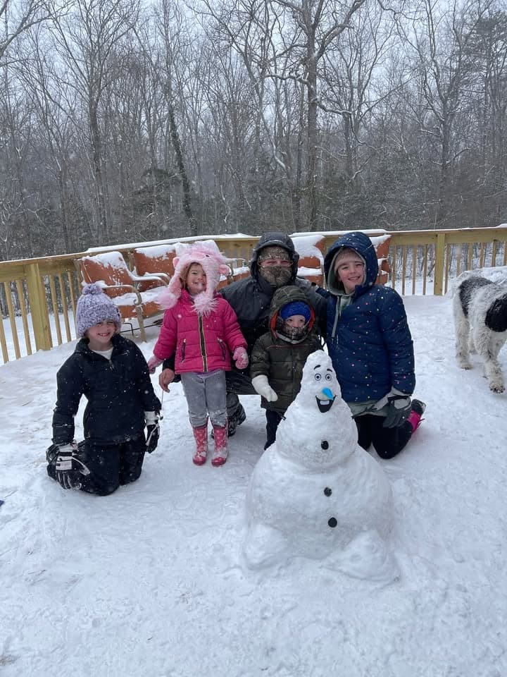 Snow Chaos on US 74: Vehicles Skid Off Roads