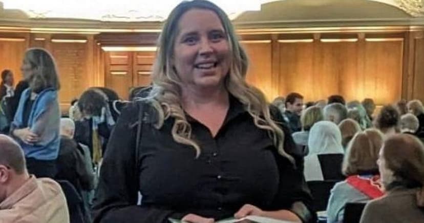 Mum jailed for stealing thousands after gambling addiction