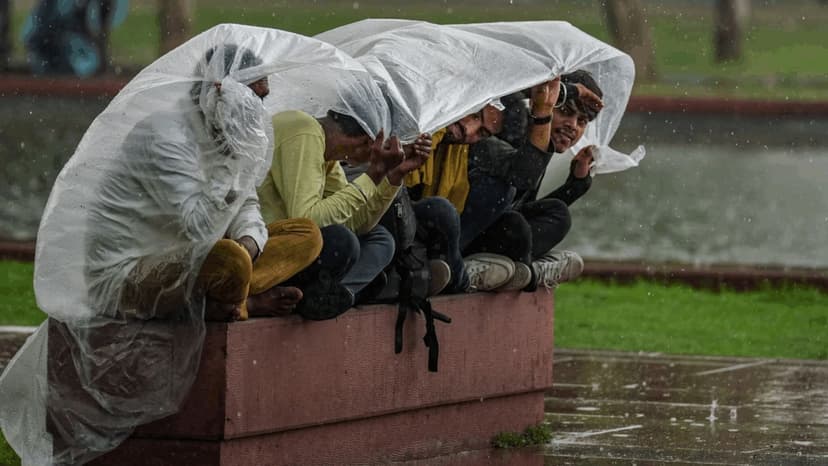 Mumbai Drenched: Orange Alert Issued Amidst 70kmph Winds