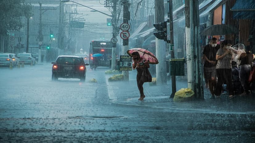 Mumbai braces for weekend showers: Yellow alert issued
