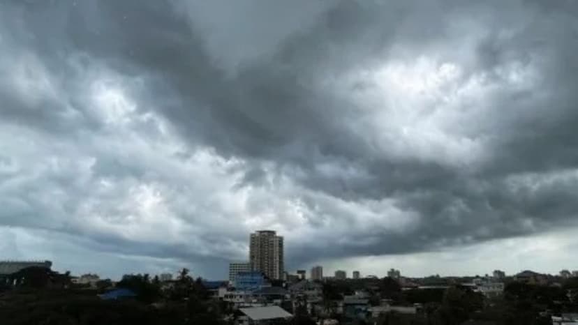 Cyclone Arnab Brings Rare October Rain to Mumbai