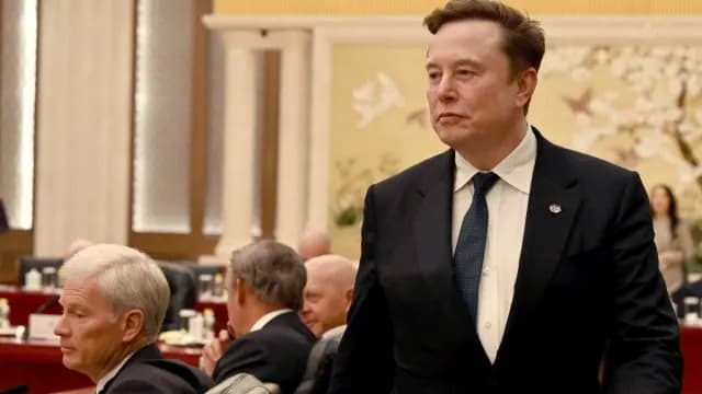Musk's Brutal 3-Word Reply to Chef Ignites Firestorm