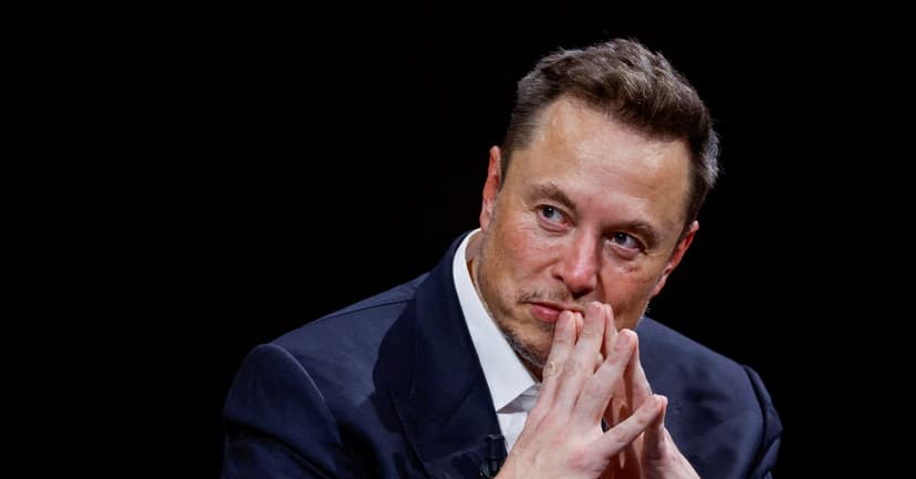 Musk's SpaceX Stake Nears Half Trillion Dollars