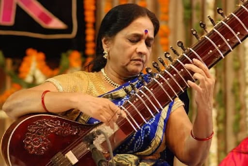 Classical Melodies Enchant Nagpur Audience
