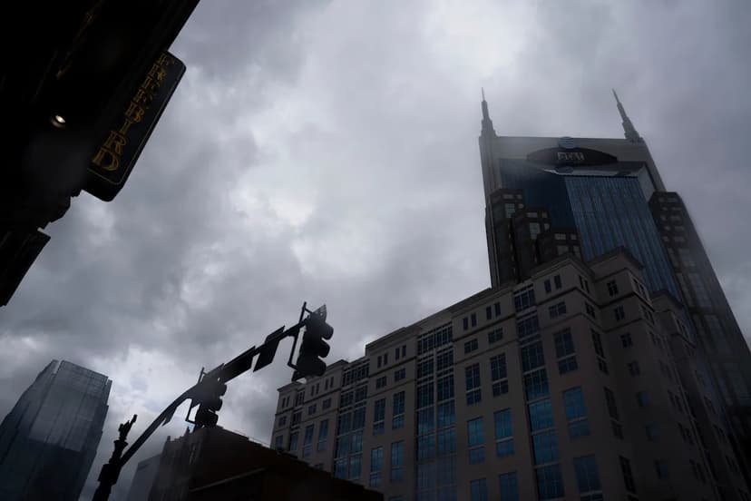 Nashville Sees Thunderstorms Before Chilly Christmas Eve