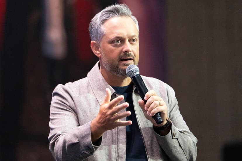 Comedian Nate Bargatze: From Appliance Mover to Ford Star