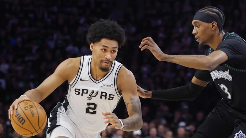 Player Props to Watch in Game 5: Edwards, Reid, Harper