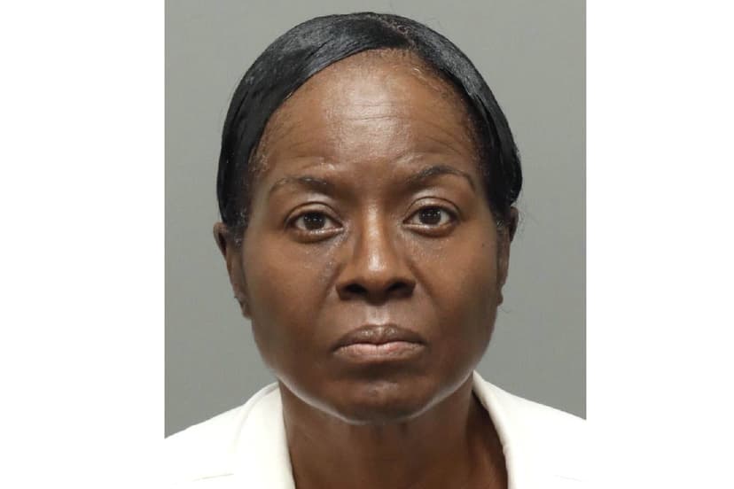 Woman Shoots Attorneys After Court Hearing