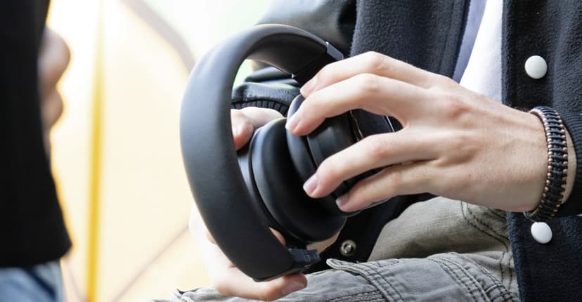 CES 2026: Novel Headphones Roll into Speakers