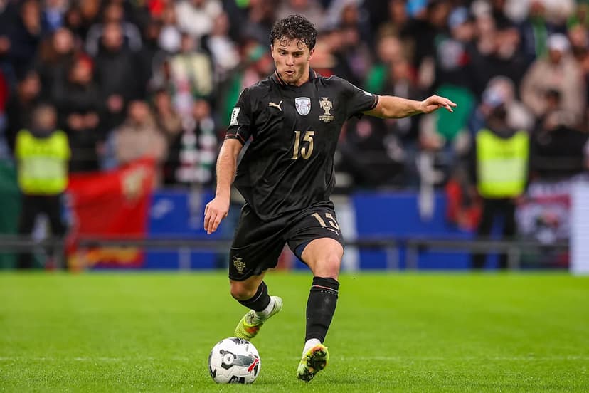 Neves snubs Ronaldo in star player picks