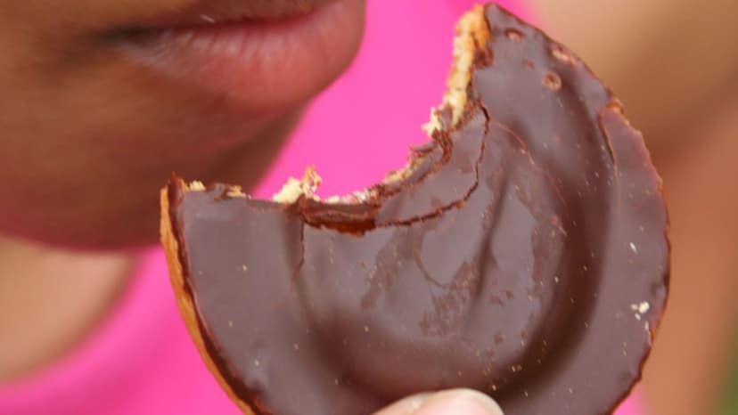 Jaffa Cakes Go Tropical: New Mango Flavor Arrives!