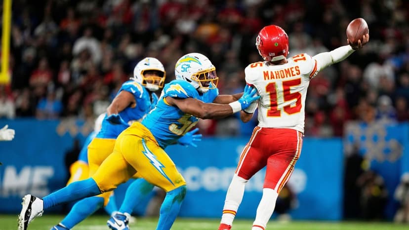 NFL Week 15: Playoff races intensify