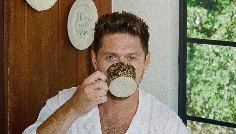 Niall Horan Debuts 'Dinner Party' Live in Intimate Fan Event