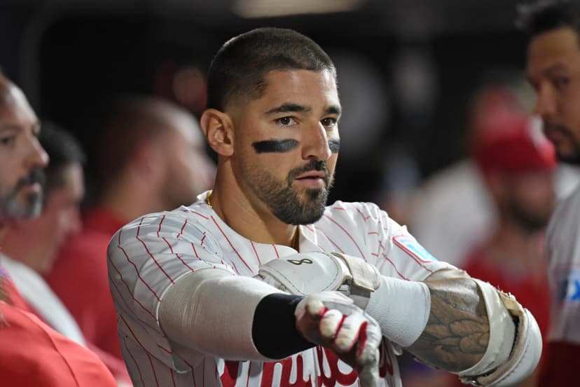 Castellanos Lands Padres Deal After Phillies Exit