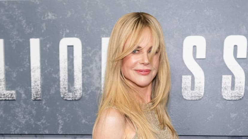 Kidman Dazzles in Daring Silver at Lioness Premiere