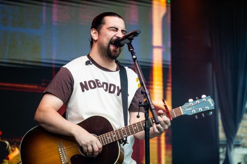 Kahan Reigns: New Album Tops Charts Globally