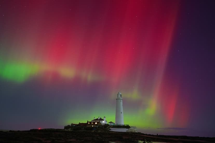 UK Skies to Light Up: Northern Lights Visible This Weekend!
