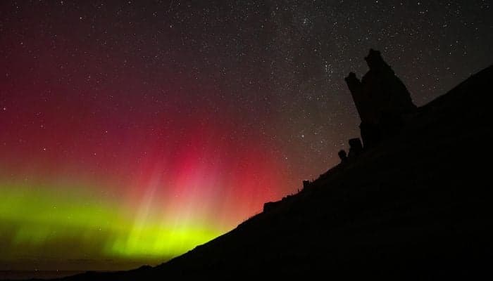 Northern Lights Dazzle US Skies Monday Night
