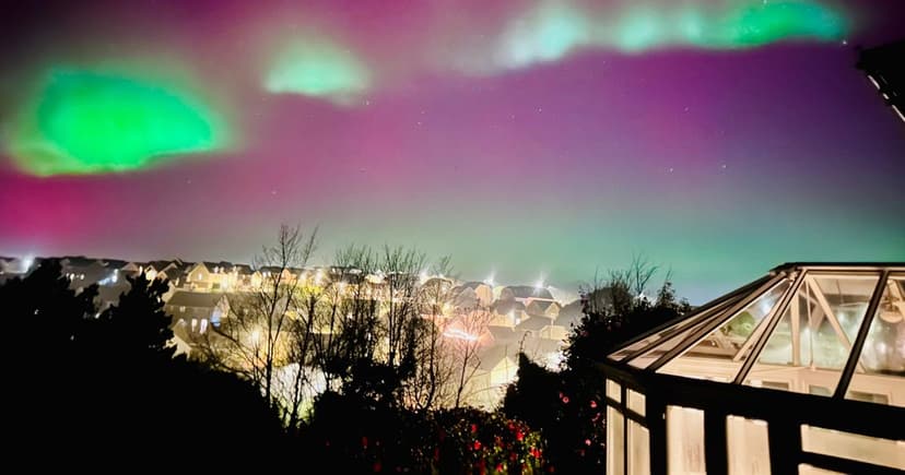 Northern Lights Visible Over UK This Weekend
