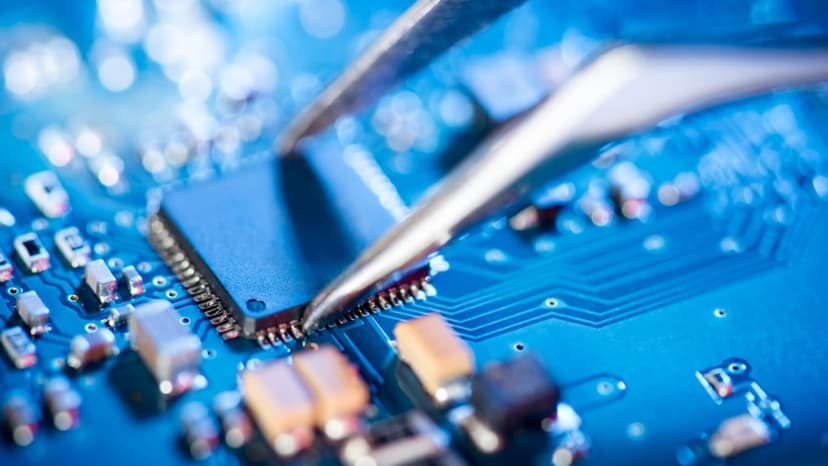 AI Race Heats Up: NVDA Ships Vera Rubin, AMD's Helios Starts Ramp