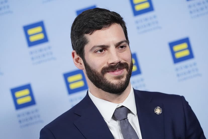 NY Lawmaker Battles AI Lobbyists