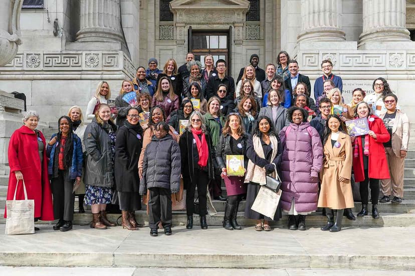 NYPL's Book Treat: Free E-books & Giveaways