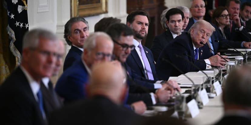 Oil Giants Warn Trump on Strait of Hormuz Chaos