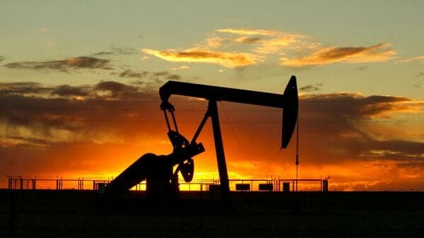 Oil Prices Plummet on Iran Ceasefire Deal