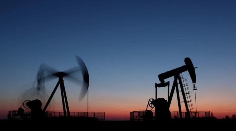 Oil Prices Dip After Peak; Houthi Attacks Stir Fears