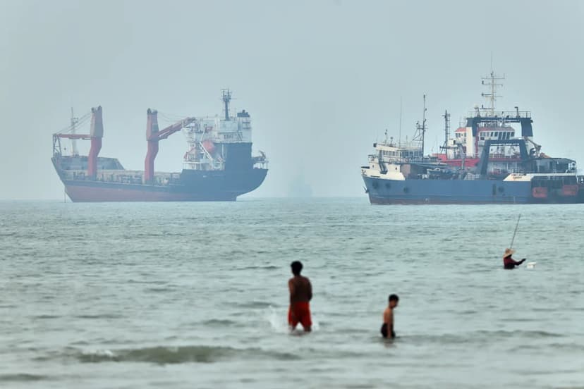 Oil Prices Dip as Gulf Tensions Ease