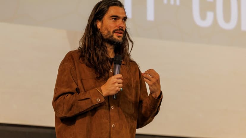 Filmmaker Laxe on Awards Grind: Lost Items & Amazon Dreams