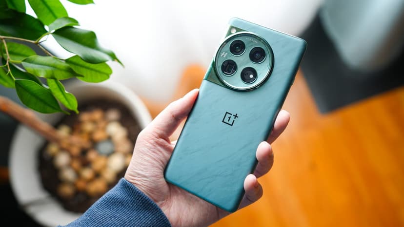 OnePlus 12: AI-Free, Power-Packed Phone Priority