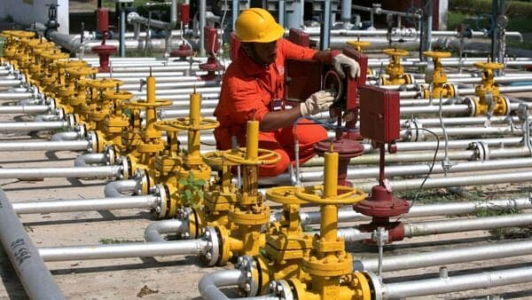 ONGC to Sell Stake in Petrochemical Arm