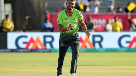 Shanaka's Four Wickets Seal Orcas Victory!